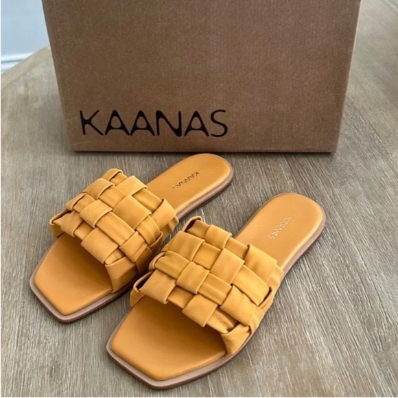 Brand New Kaanas Belinha Woven Mustard Candle Size 7 - Picture 3 of 4